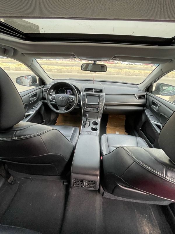Thumbnail 10 of 2016 Toyota Camry XLE